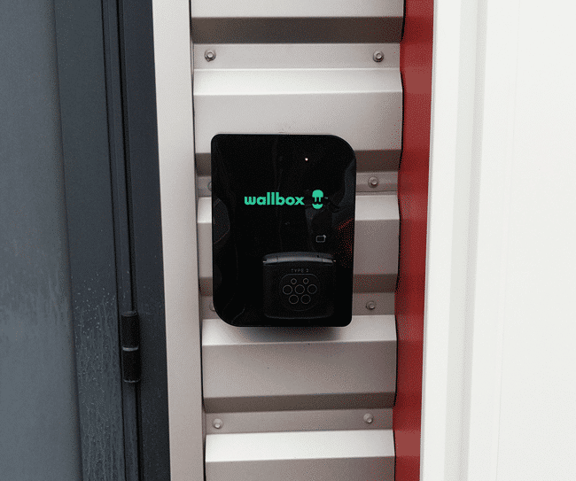 Wallbox Copper SB 7,4 kW — Garage fermé